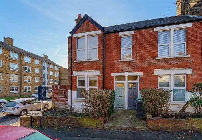 2 Bedroom Maisonette To Rent In Durban Road, West Norwood, SE27
