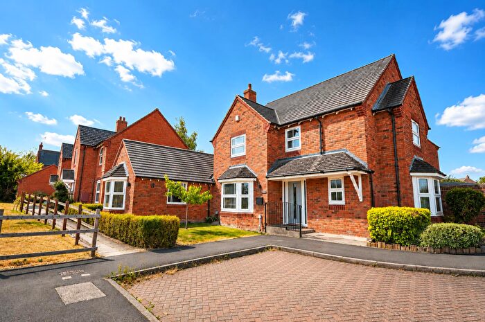 5 Bedroom Detached House For Sale In Cukow Close, Mawsley, Kettering, NN14
