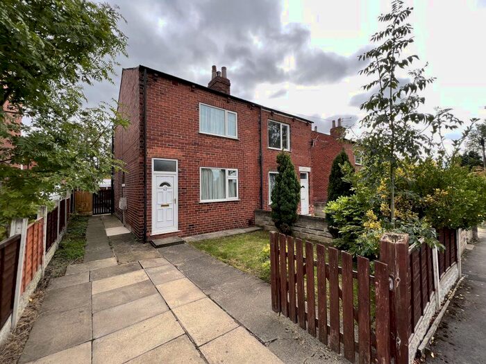 2 Bedroom Semi-Detached House To Rent In Westfields, Castleford, WF10