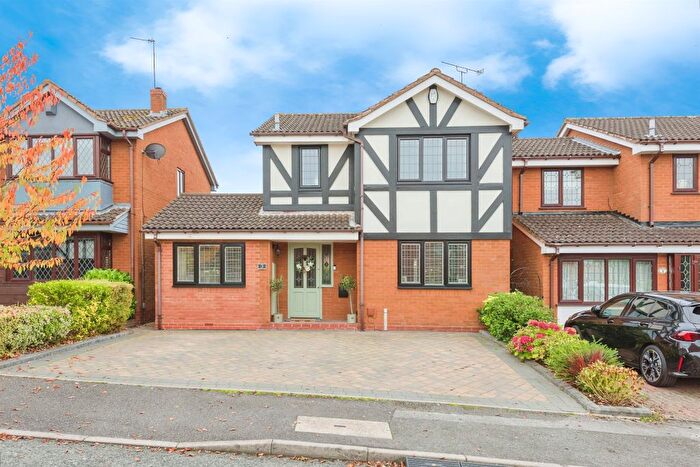 4 Bedroom Detached House For Sale In Roddis Close, Birmingham, B23