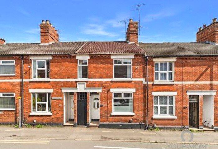 3 Bedroom Terraced House For Sale In Nelson Street, Kettering, Northamptonshire, NN16