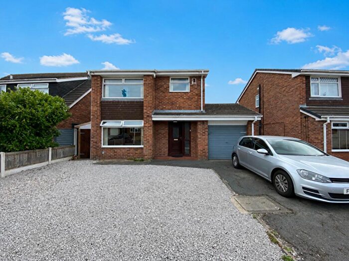 4 Bedroom Detached House For Sale In Fields Drive, Sandbach, CW11