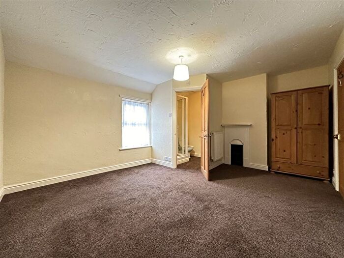 4 Bedroom Detached House For Sale In Main Street, Flixton, YO11