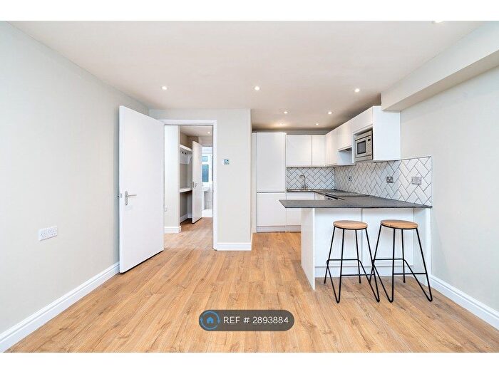3 Bedroom Flat To Rent In Hawkins Close, Harrow, HA1