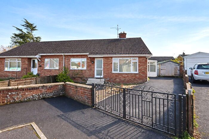 2 Bedroom Bungalow For Sale In King Cerdic Close, Chard, Somerset, TA20