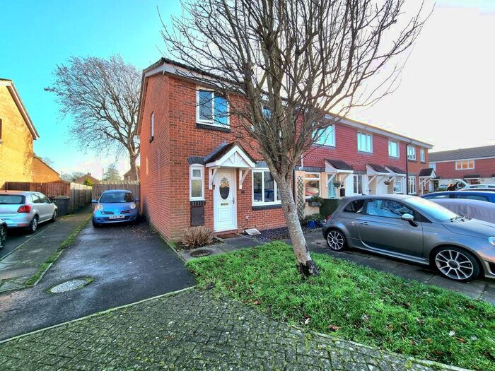 3 Bedroom House To Rent In Redhouse Park Gardens, Gosport, PO12