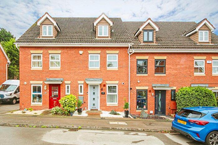 3 Bedroom Terraced House For Sale In William Kirby Close, Coventry, CV4