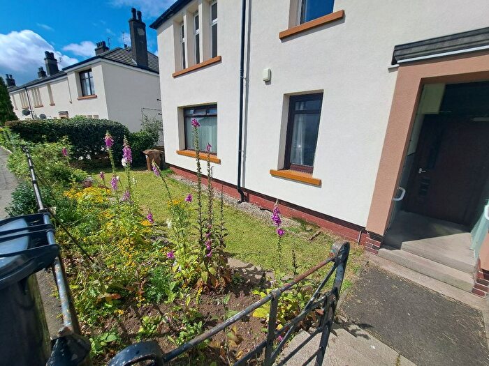 2 Bedroom Flat To Rent In Kenmore Terrace, Dundee, DD3