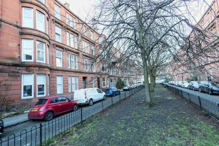 3 Bedroom Flat To Rent In Flat / Dunearn Street, G4
