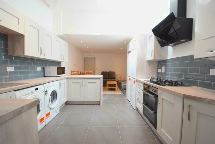 6 Bedroom Terraced House To Rent In , Florence Buildings, Birmingham, B29