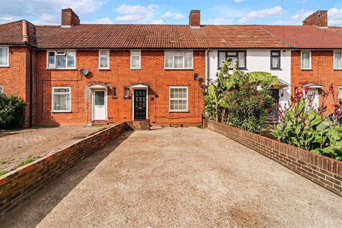 3 Bedroom Property To Rent In Central Road, Morden, SM4