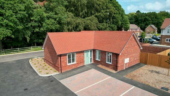 2 Bedroom Detached Bungalow For Sale In Beechen Way, Grayshott, GU26