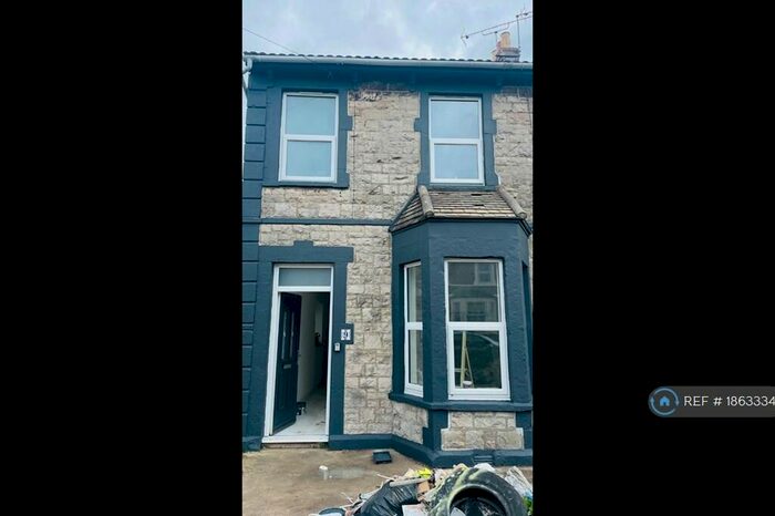 4 Bedroom Semi-Detached House To Rent In Clarendon Road, Weston-Super-Mare, BS23