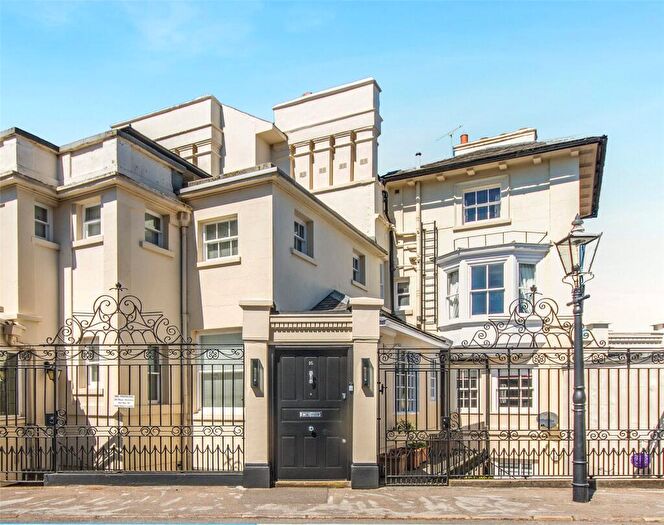 5 Bedroom House For Sale In Park Terrace, The Park, Nottingham, NG1