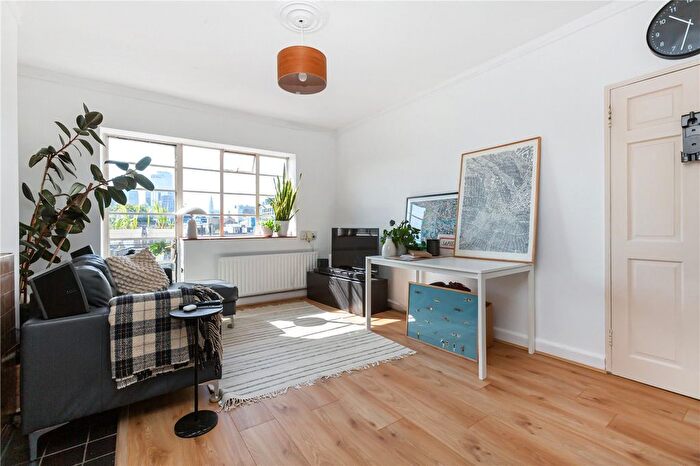 2 Bedroom Flat To Rent In Finn House, Bevenden Street, London, N1