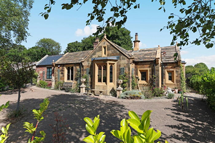 2 Bedroom Character Property For Sale In Park Street, Barlborough, Chesterfield, S43