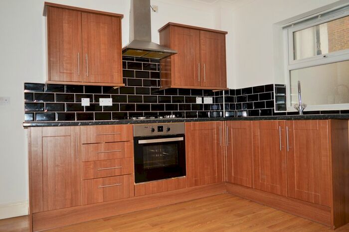 1 Bedroom Flat To Rent In Station Road, Forest Gate, London, E7