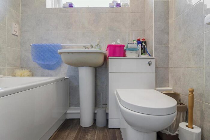 2 Bedroom Semi-Detached Bungalow For Sale In Old Orchard Place, Hailsham, BN27