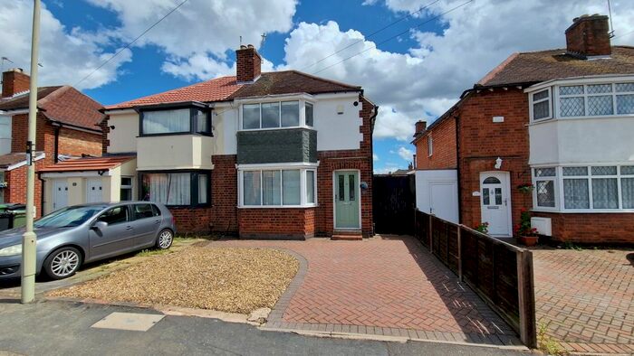 3 Bedroom Semi-Detached House To Rent In Paget Avenue, Birstall, LE4