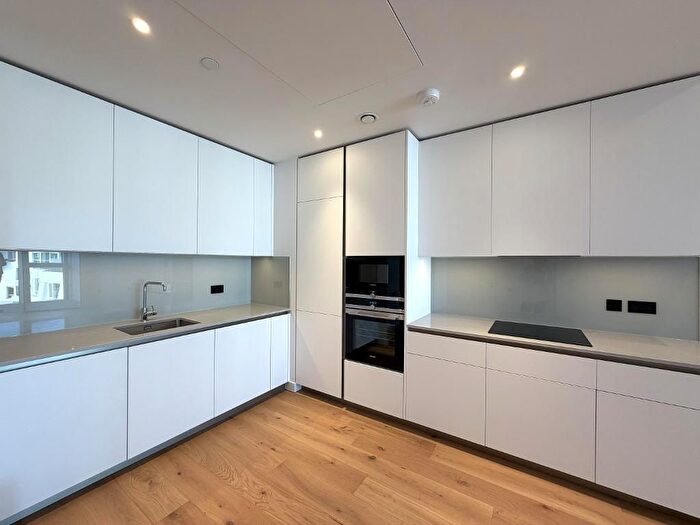 1 Bedroom Flat To Rent In Electric Boulevard, London, SW11