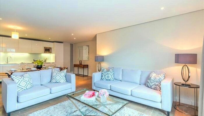 3 Bedroom Flat To Rent In Merchant Square East, Paddington W2