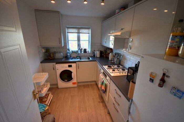 2 Bedroom Property To Rent In Powlesland Road, Exeter, EX2