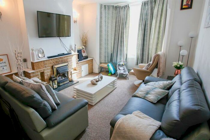 2 Bedroom Detached House To Rent In Henrietta Street Bulwell Nottingham Notts, NG6