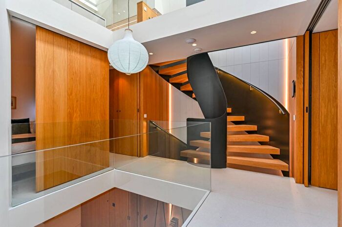 4 Bedroom Mews To Rent In Belmont Street, Chalk Farm, London, NW1