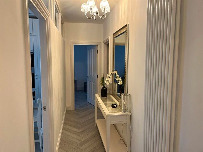 2 Bedroom Maisonette To Rent In Liberty Avenue, Colliers Wood, SW19