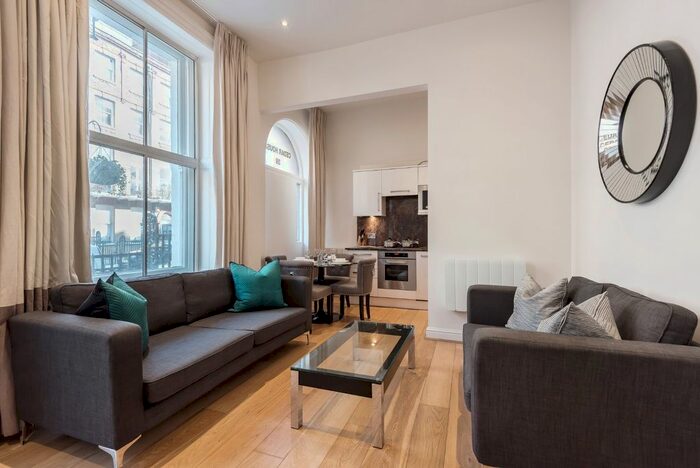 2 Bedroom Flat To Rent In Nottingham Place, London, W1U