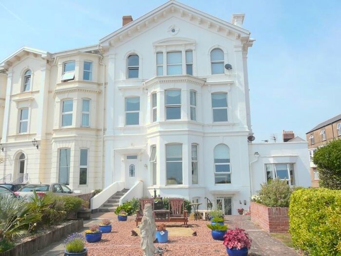1 Bedroom Apartment To Rent In Exmouth Seafront, EX8