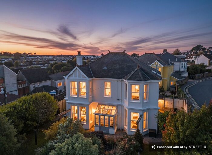5 Bedroom Detached House For Sale In Essa Road, Saltash, PL12