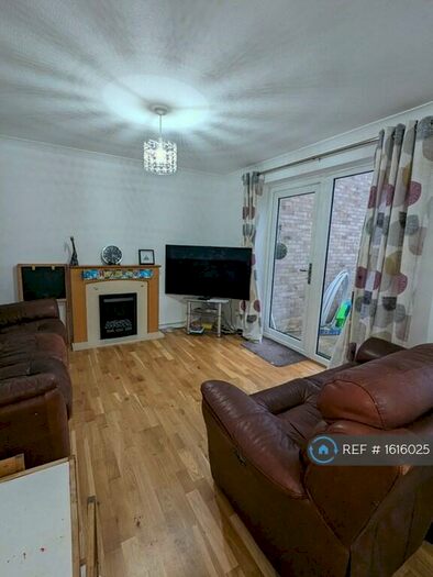 4 Bedroom End Of Terrace House To Rent In Porchester Court Kempton Walk, Croydon, CR0
