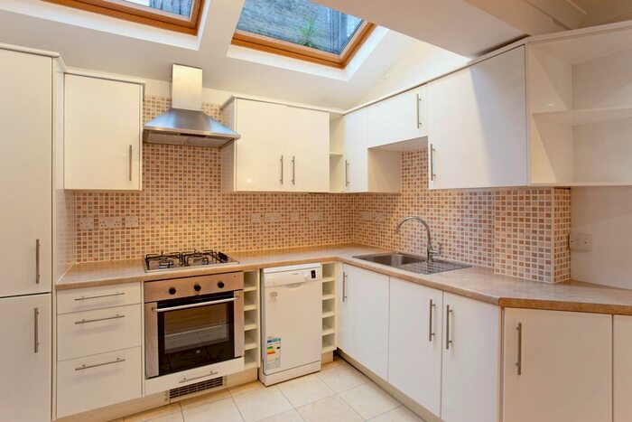 2 Bedroom Detached House To Rent In Daventry Street, Marylebone, NW1