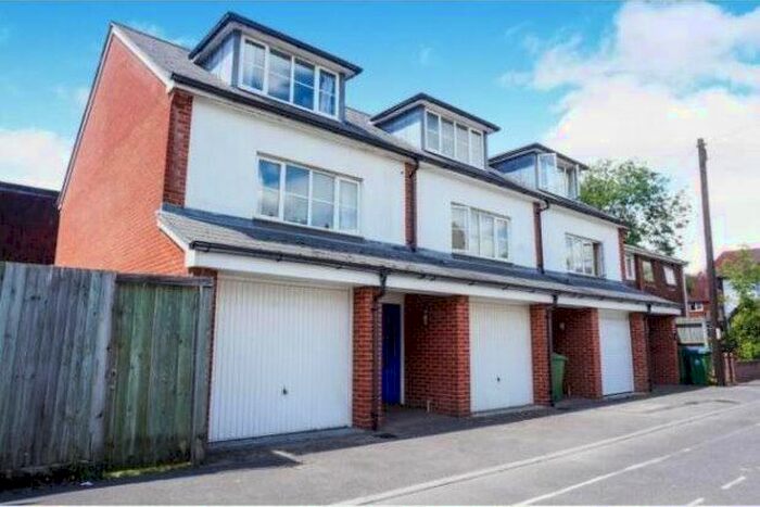 3 Bedroom Property To Rent In Cambridge Road, Southampton, SO14