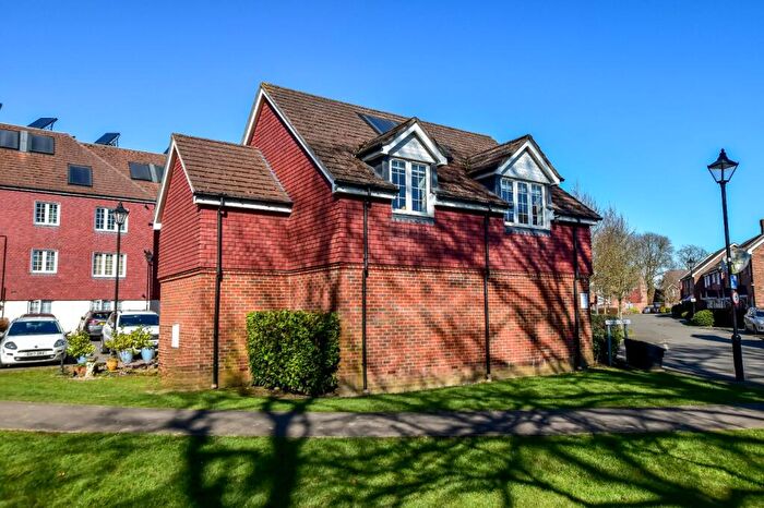1 Bedroom Maisonette For Sale In Brudenell Close, Amersham, Buckinghamshire, HP6