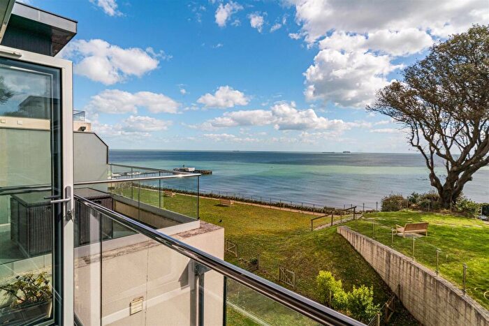 3 Bedroom Apartment For Sale In Sandown, Isle Of Wight, PO36