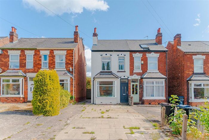 2 Bedroom Semi Detached House For Sale In Umberslade Road, Selly Oak, Birmingham, B29