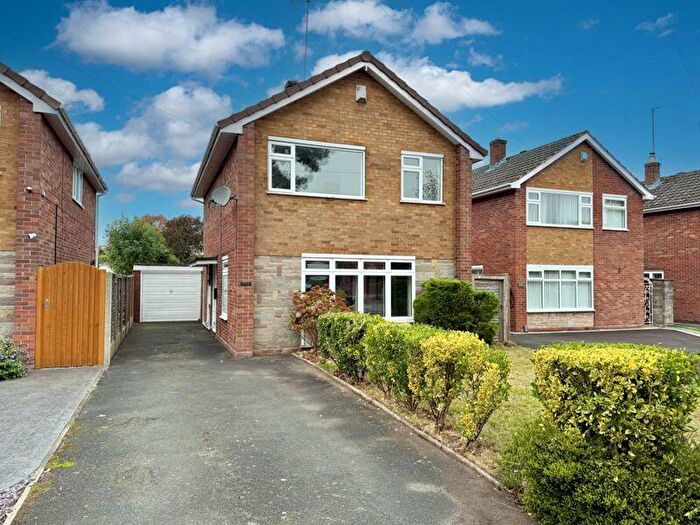 3 Bedroom Detached House For Sale In Hagley Road, Pedmore, Stourbridge, DY9