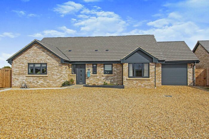 4 Bedroom Bungalow For Sale In Sutton Road, Witchford, Ely, CB6