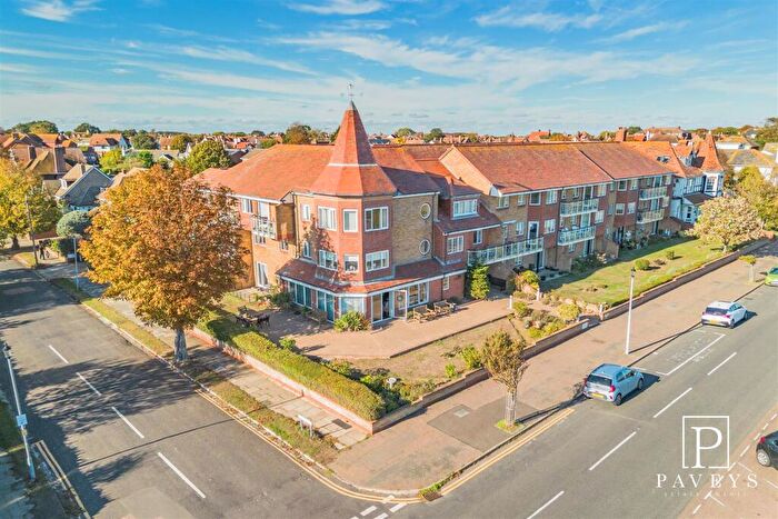 2 Bedroom Flat For Sale In The Esplanade, Frinton-On-Sea, CO13