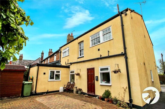 1 Bedroom Flat To Rent In High Street, Newington, Sittingbourne, ME9