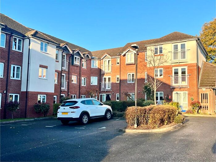 1 Bedroom Retirement Property For Sale In Gracewell Court, Stratford Road, Hall Green, B28
