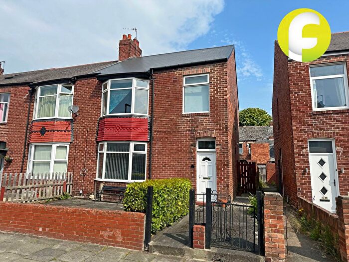 2 Bedroom Flat To Rent In Salisbury Avenue, North Shields, Tyne And Wear, NE29