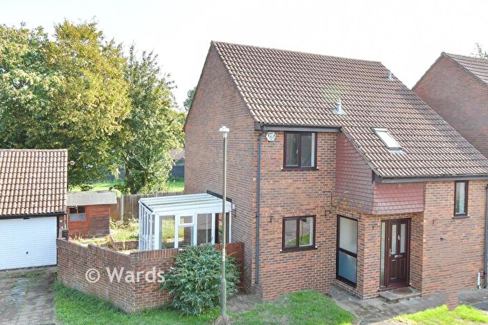 3 Bedroom Detached House For Sale In Bulrush Close, Walderslade, Chatham, Kent, ME5