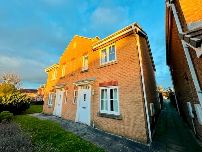 3 Bedroom Property To Rent In Wentworth Close, Gainsborough, DN21