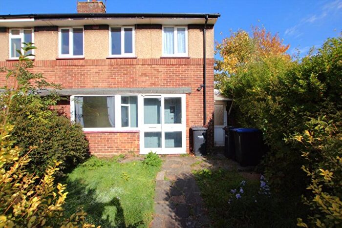3 Bedroom End Of Terrace House To Rent In Dartford Avenue, Edmonton, London, N9