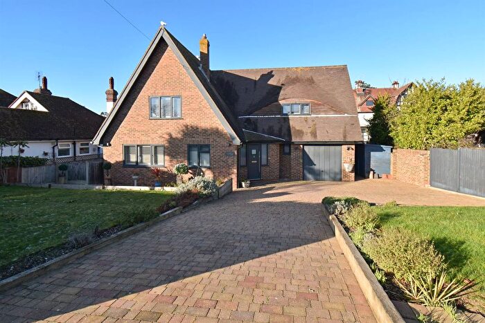 4 Bedroom Detached House For Sale In Kingsdown Park, Tankerton, Whitstable, CT5