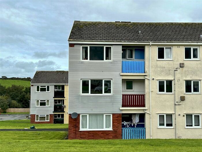 2 Bedroom Flat To Rent In Flat, St James Court, Curlew Close, Haverfordwest, Pembrokeshire, SA61