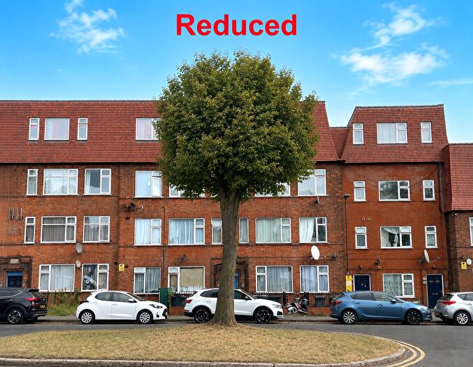 2 Bedroom Flat For Sale In Everton Court, Stanmore, HA7